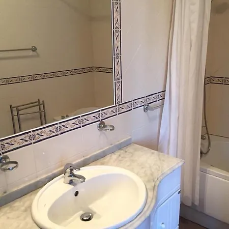 Meco فندق ألفاريم